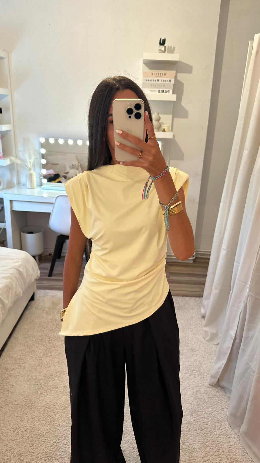 TOP ÉLÉGANT JAUNE