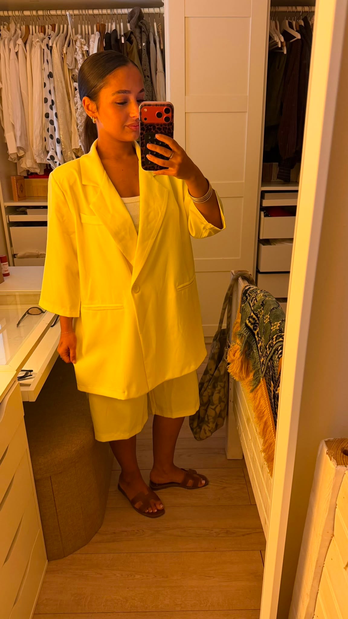 ENSEMBLE BERMUDA JAUNE