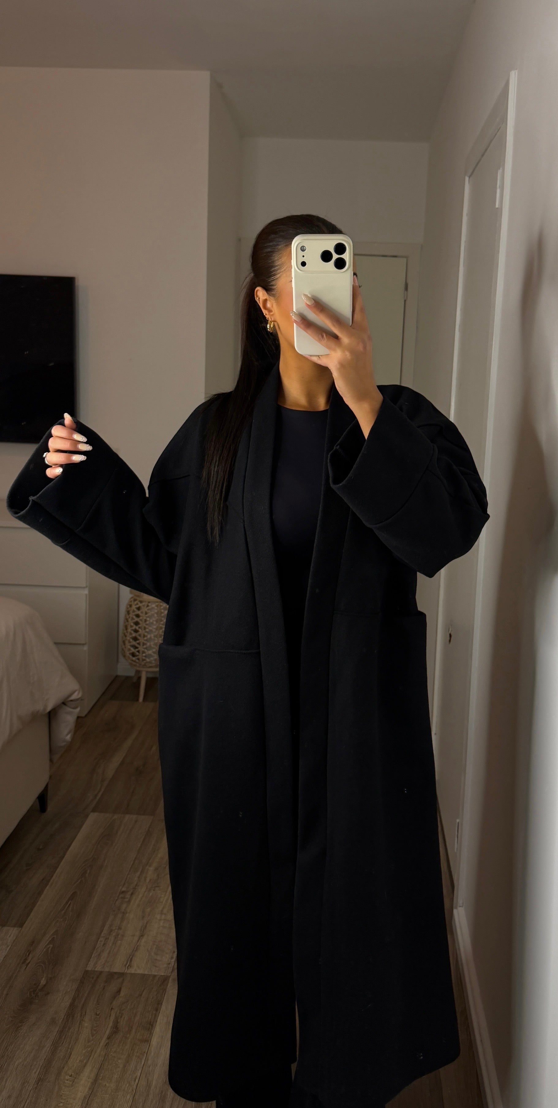 BLACK OVERSIZED COAT