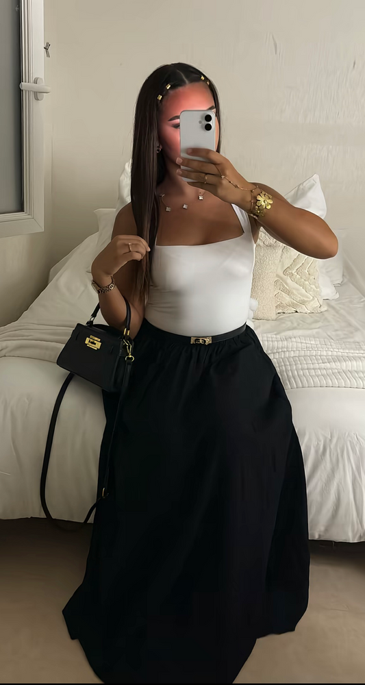 BLACK SKIRT WITH POCKETS