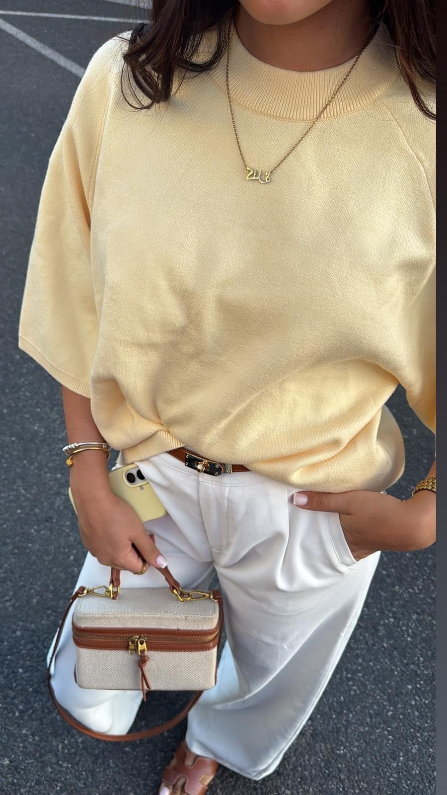 T SHIRT EN MAILLE JAUNE (pré-commande)