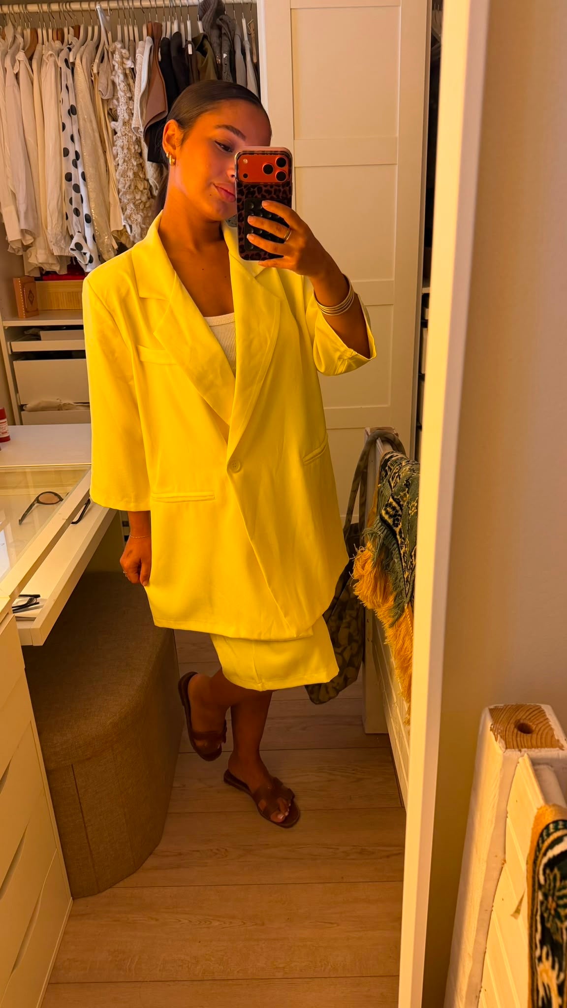 ENSEMBLE BERMUDA JAUNE