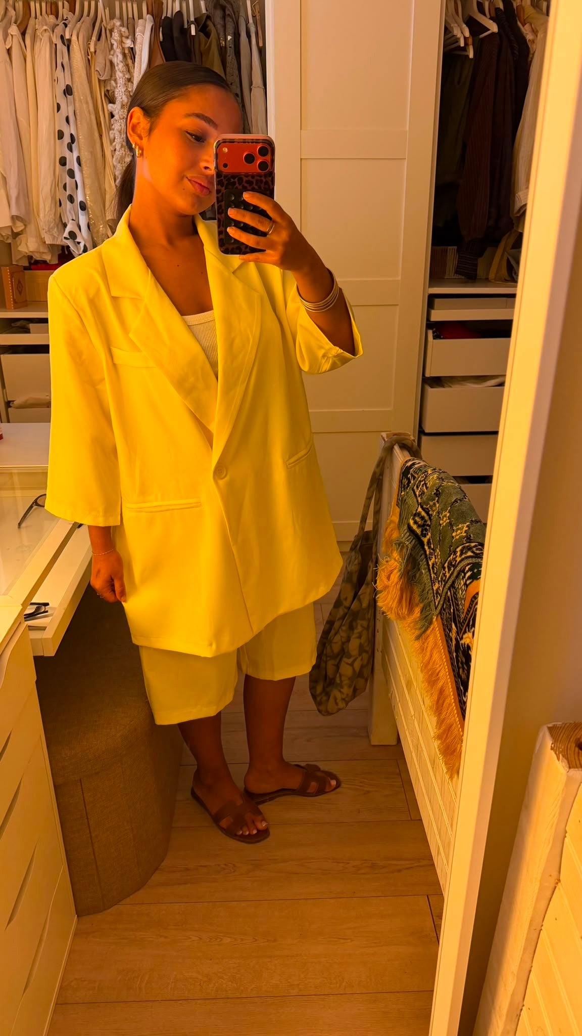 ENSEMBLE BERMUDA JAUNE