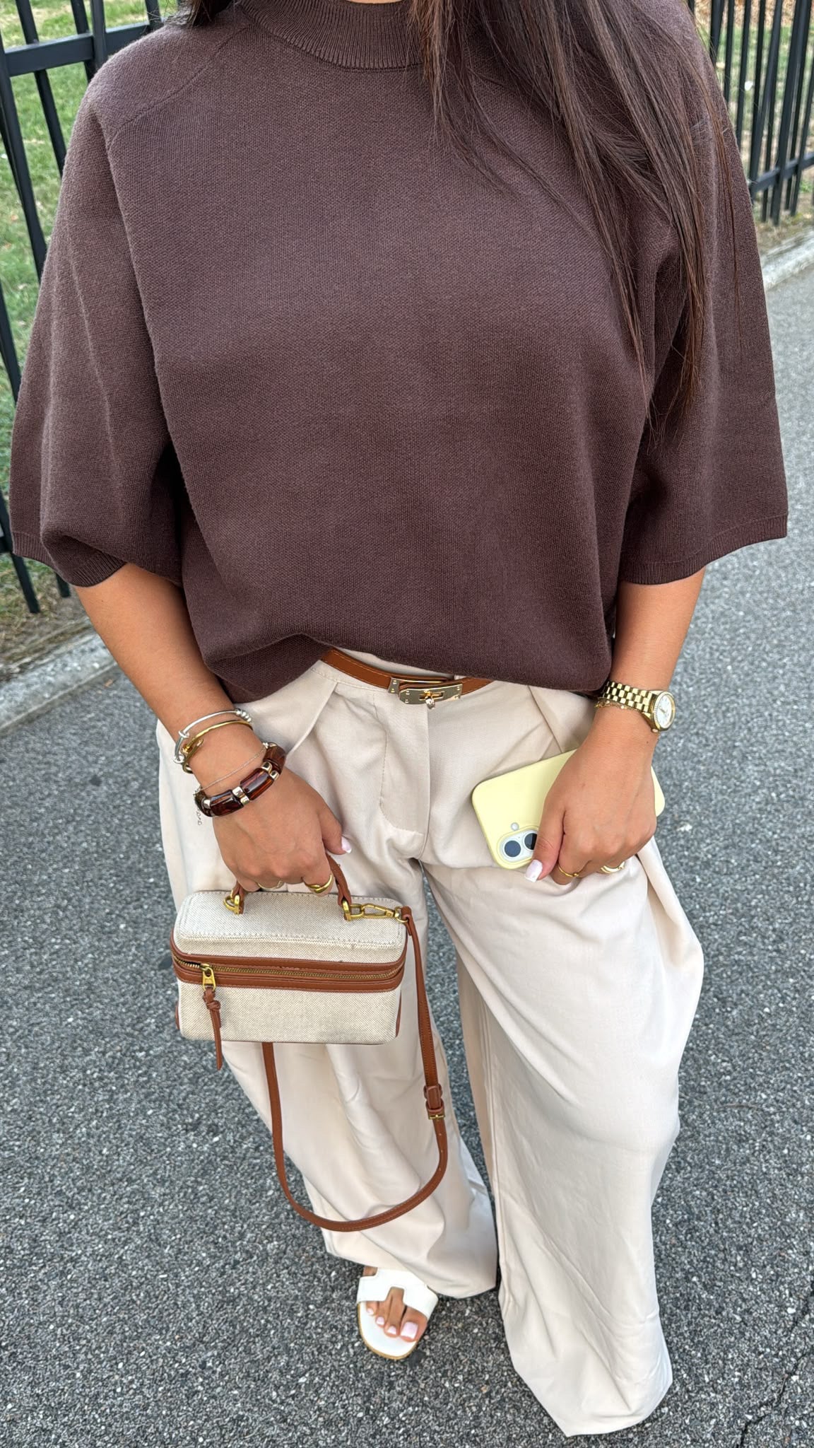 T SHIRT EN MAILLE MARRON (pré-commande)
