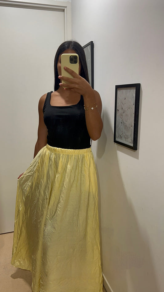 JUPE À POCHES JAUNE