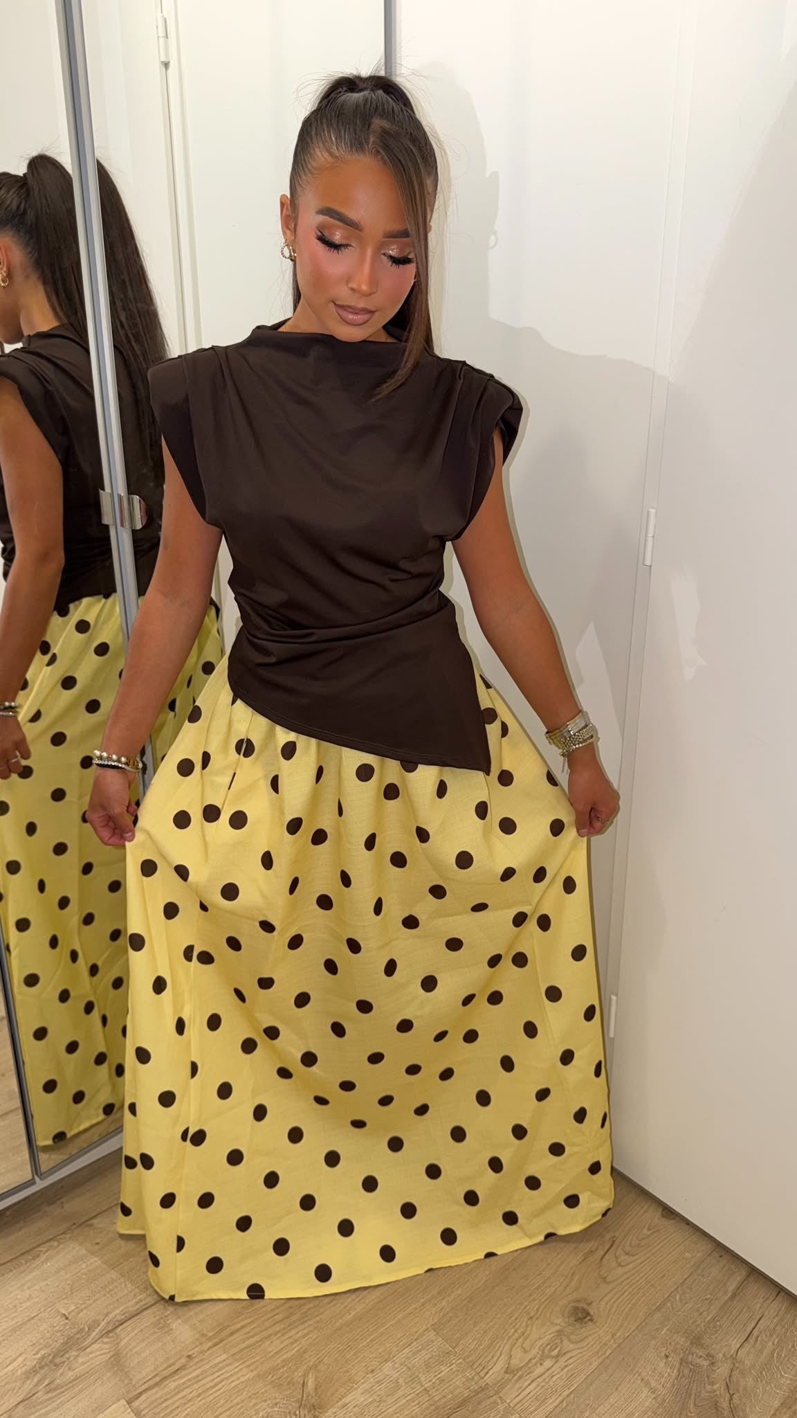 JUPE À POIS JAUNE